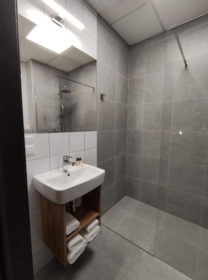 S7 Hotel Kielce Kültér fotó